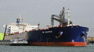Drohungen gegen die "Schattenflotte"?