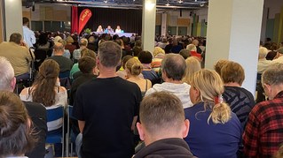 Großes Interesse an der Präsentation des neuen Buchs "Die Lehre von der Denkweise"