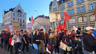 Erfurt: 4000 kämpferische Teilnehmerinnen und Teilnehmer