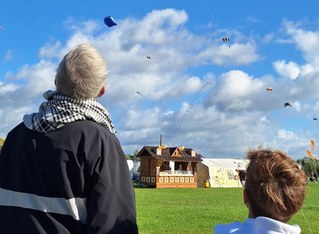 "Flug der Kinderdrachen nach Gaza"