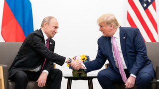 Entscheidet sich Trump für Putin?