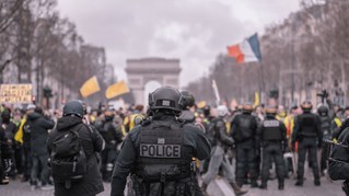 Antikommunistische Gewalt-Hysterie