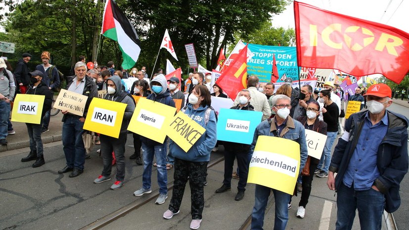 8. Mai: Demo gegen Weltkriegsgefahr und Enthüllung sozialistische Gedenkstätte