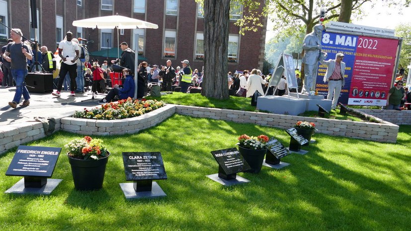 8. Mai: Demo gegen Weltkriegsgefahr und Enthüllung sozialistische Gedenkstätte