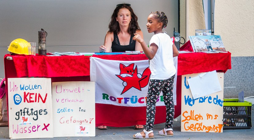 12 Sommerfest Kinderprogramm mit den Rotfüchsen Hg 06933.jpg