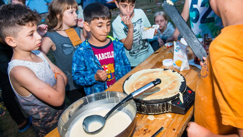 21 Leckere selbst gemachte Crepes auf der Kinderparty.jpg