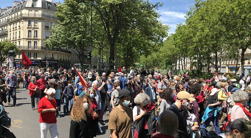 Demo durch die Straßen von Paris