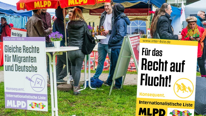 Attacke gegen das Plakat „Recht auf Flucht“