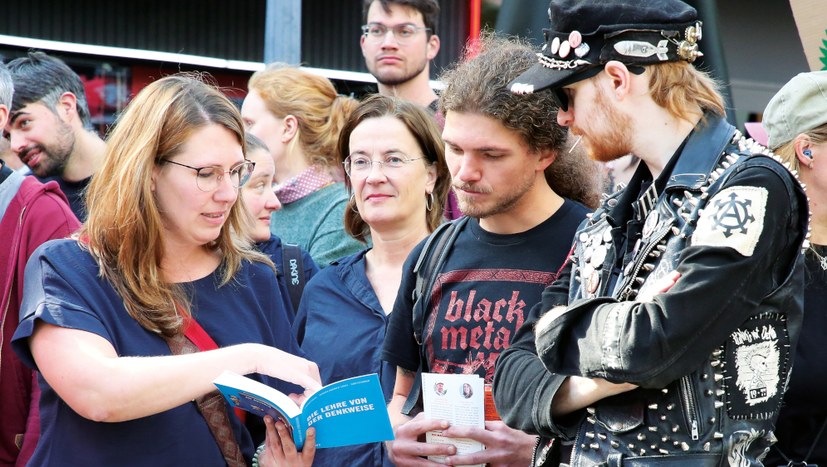 Warum macht die MLPD das überhaupt: Buchverkauf?
