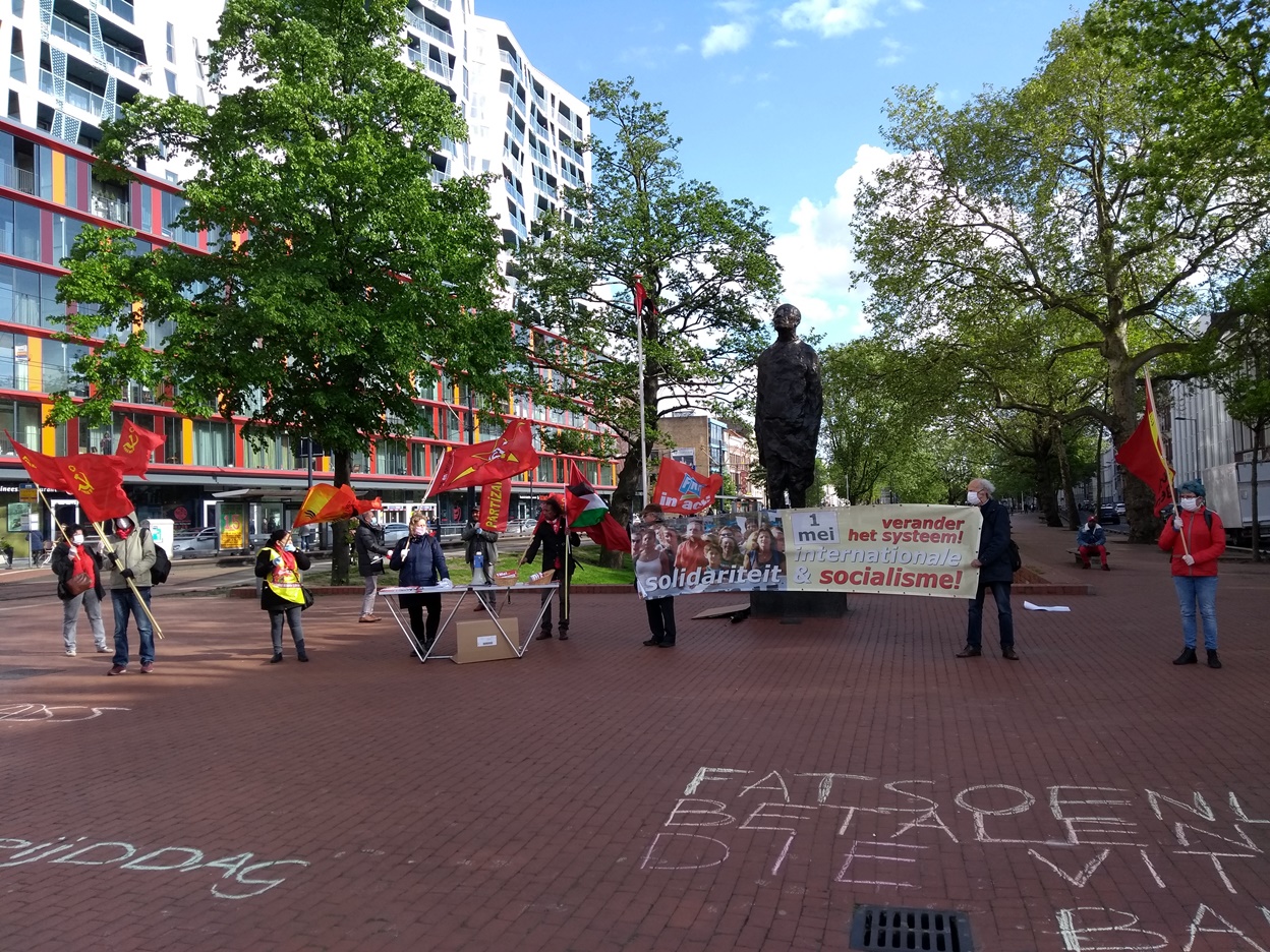 Netherlands / Rotterdam: Activity in the city centre